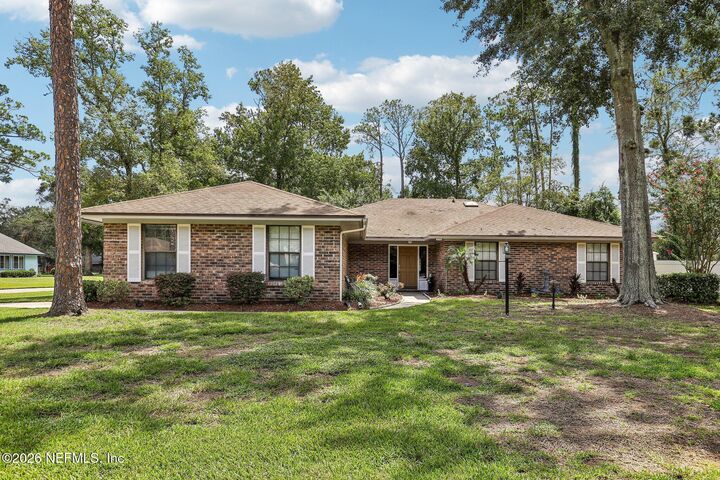 Property Photo: 510 San Clementi Drive FL 32003