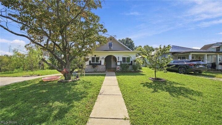 Property Photo:  738 Lulu Street  WV 26101 