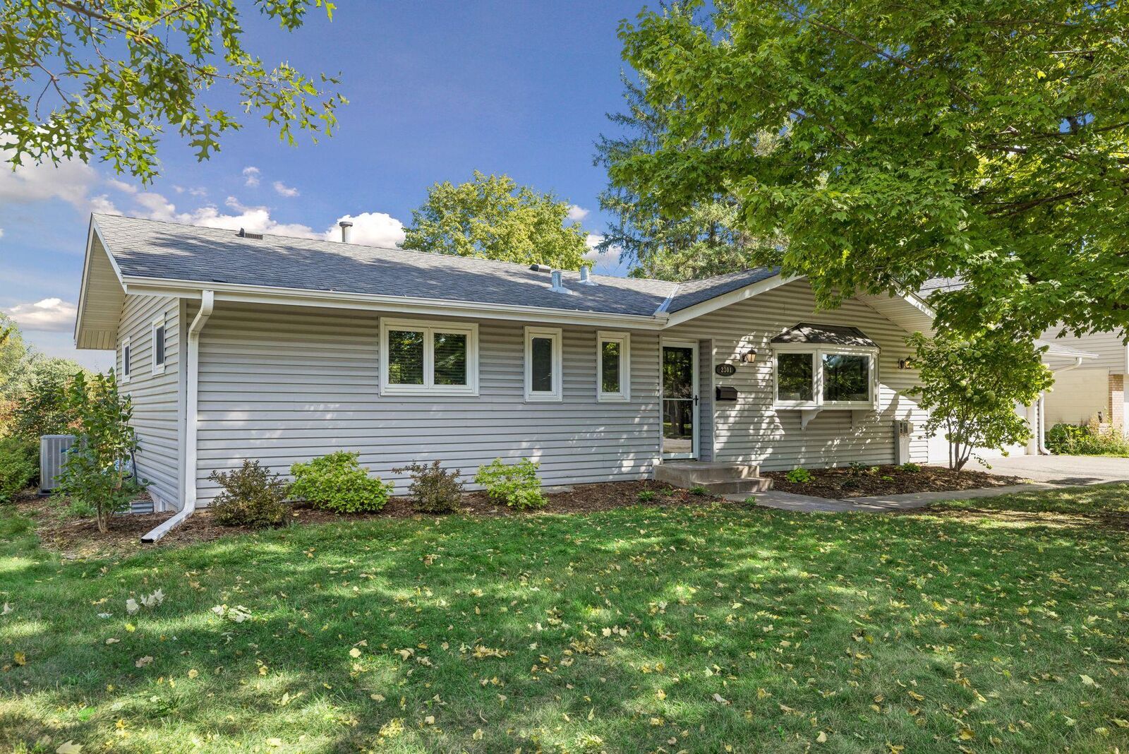 Property Photo: 2301 Flag Avenue S MN 55426
