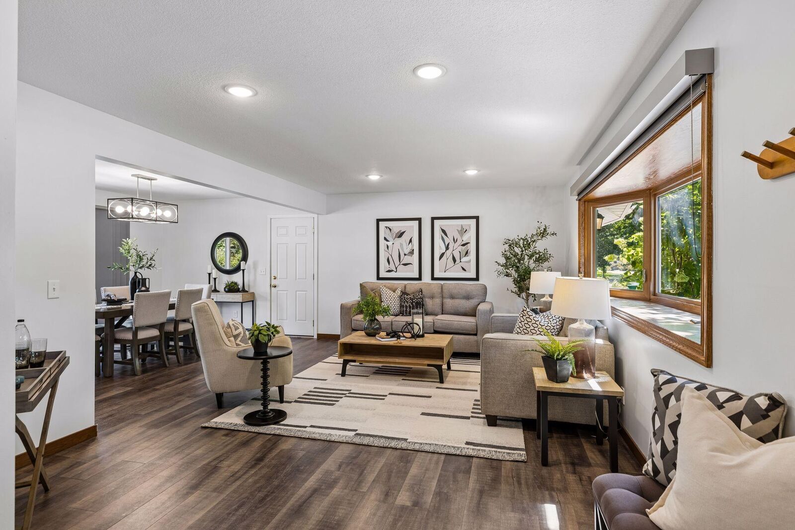 Property Photo:  2301 Flag Avenue S  MN 55426 