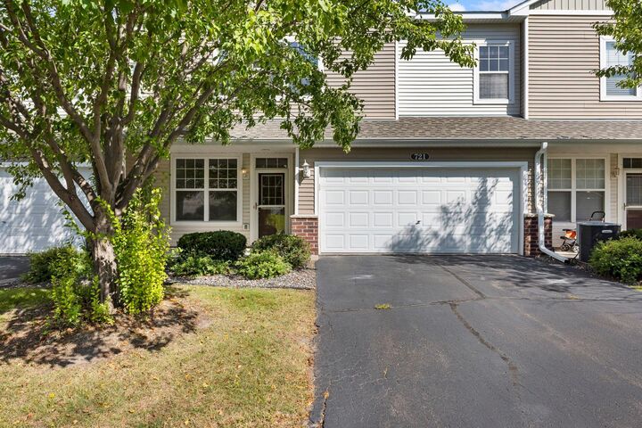 Property Photo: 721 Willow Glen Drive MN 55313