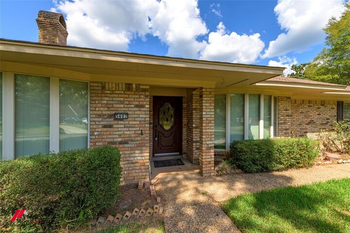 Property Photo: 5407 Coach Road LA 71111