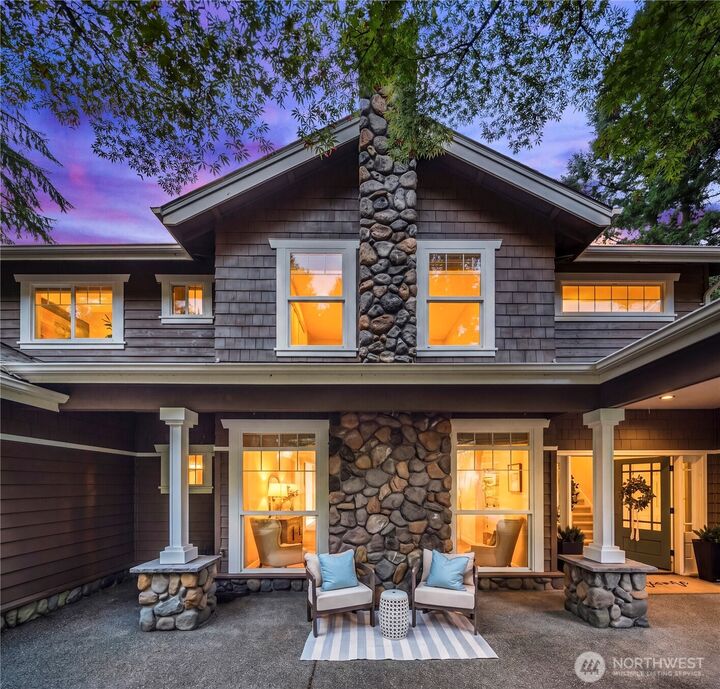 Property Photo: 2609 E Beaver Lake Drive SE WA 98075