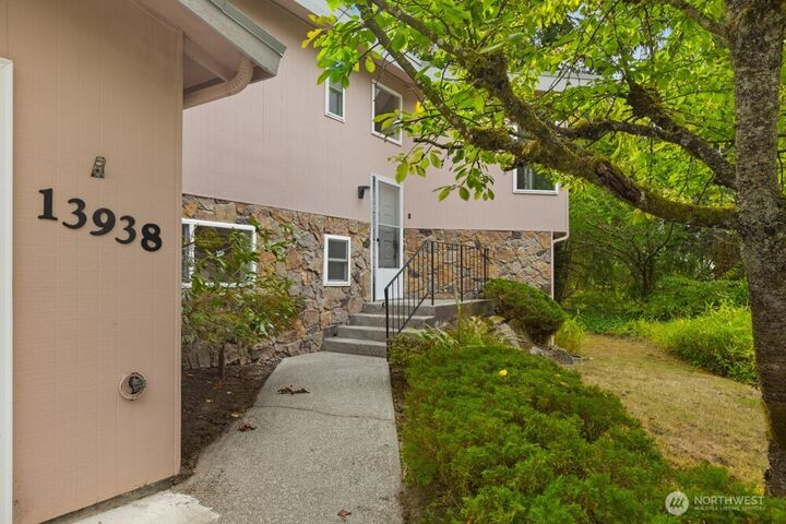 Property Photo: 13938 15th Place SW WA 98166
