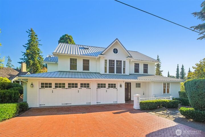 Property Photo:  8975 NE 10th Street  WA 98004 