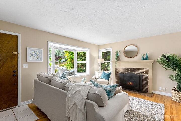 Property Photo: 4116 38th Avenue SW WA 98126
