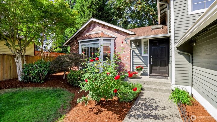 Property Photo:  5022 NE 21st Street  WA 98059 