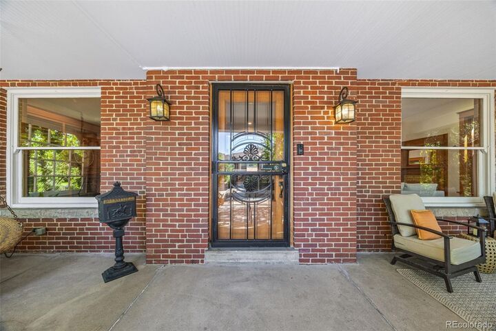 Property Photo: 626 N Franklin Street CO 80218