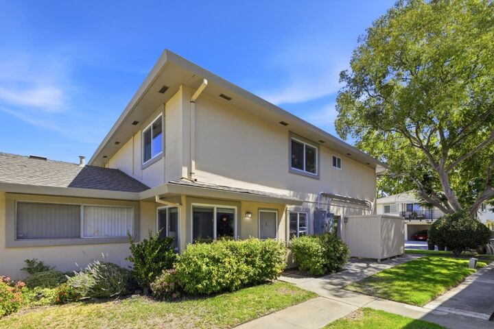 Property Photo: 2320 Samaritan Place 3 CA 95124