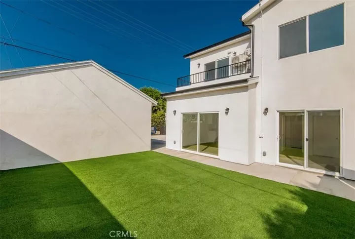Property Photo: 16433 Gledhill Street CA 91343