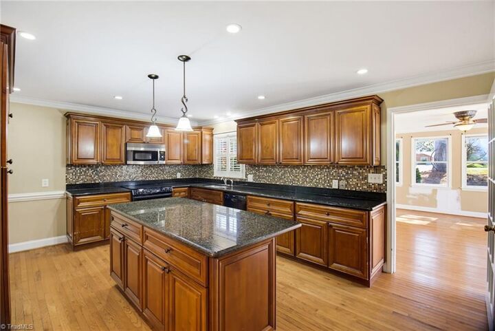 Property Photo: 3414 Edgefield Road NC 27409