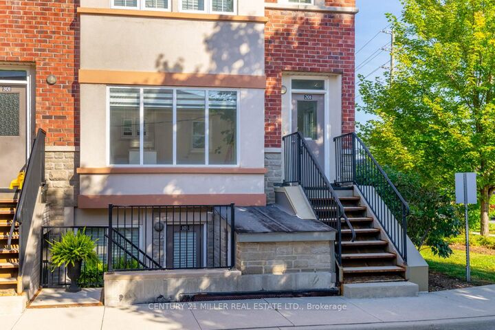 Property Photo:  174 Bronte Street S 201  ON L9T 1Y8 