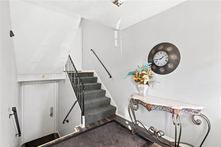 Property Photo:  957 Wood Hollow D  PA 16066 
