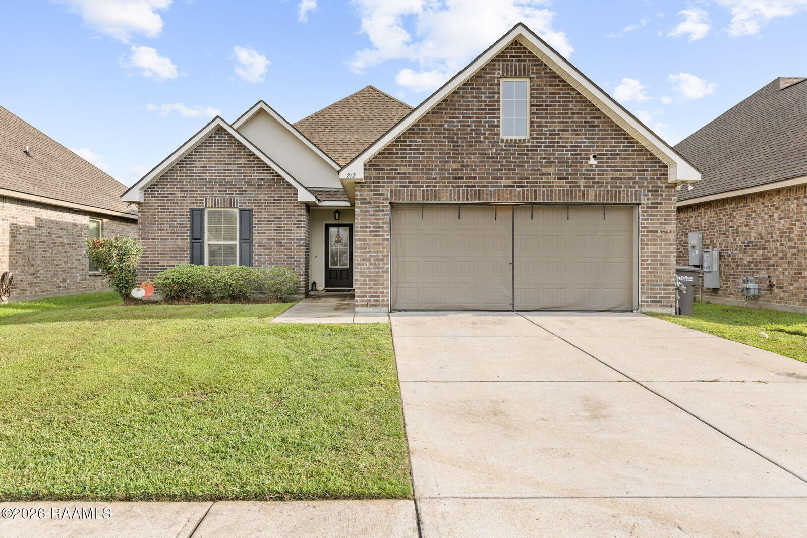 Property Photo:  212 Burndap Way  LA 70507 