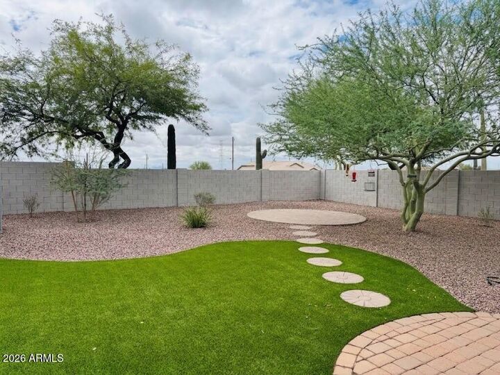 Property Photo: 9807 E Greenway Street AZ 85207