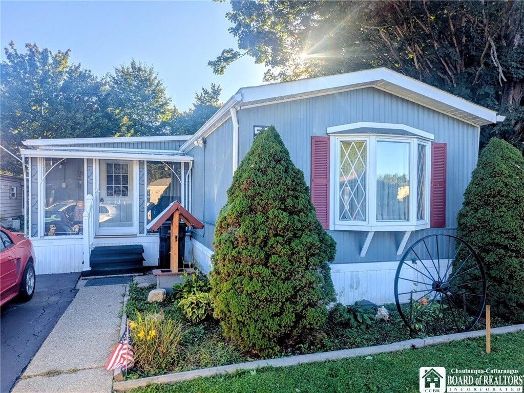 Property Photo:  51 Brookside  NY 14701 