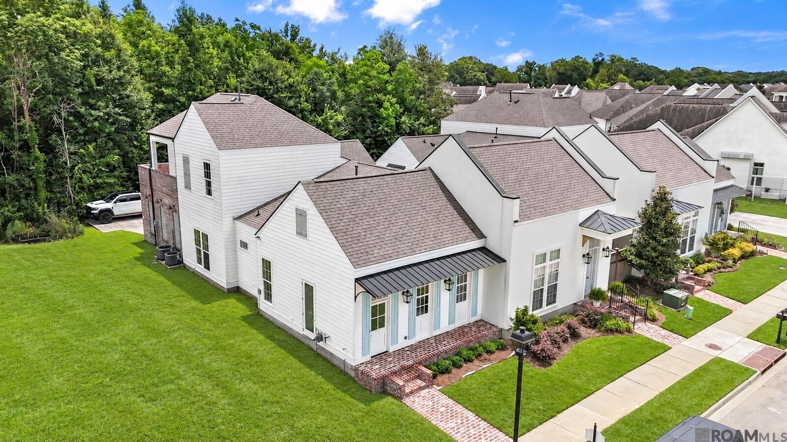 Property Photo:  13201 Magnolia Square Dr  LA 70818 