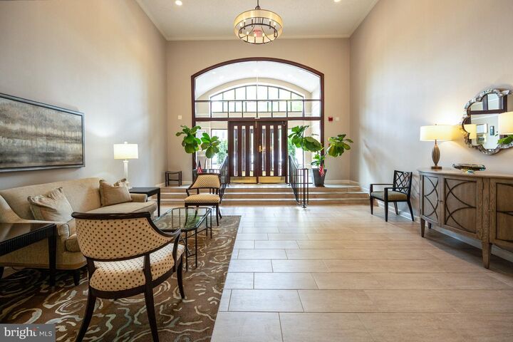 Property Photo:  801 S Pitt 333  VA 22314 