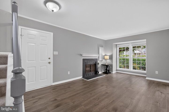 Property Photo: 6078 Netherton Street VA 20120