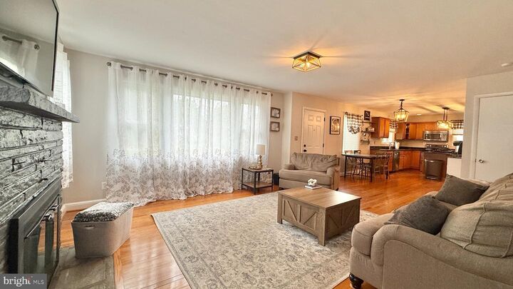 Property Photo:  25223 Oak Drive  MD 20872 