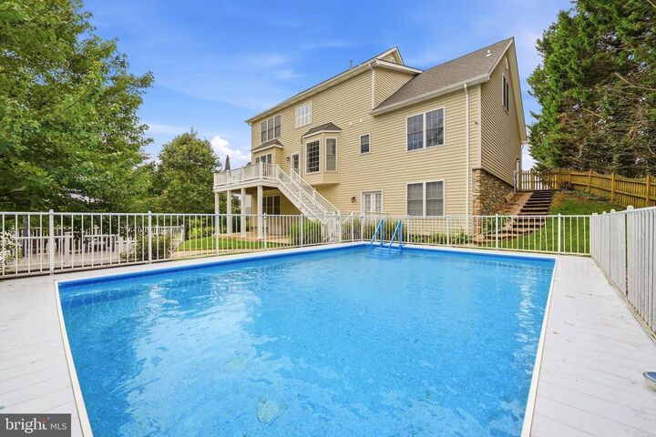 Property Photo: 314 Huntersridge Road VA 22602