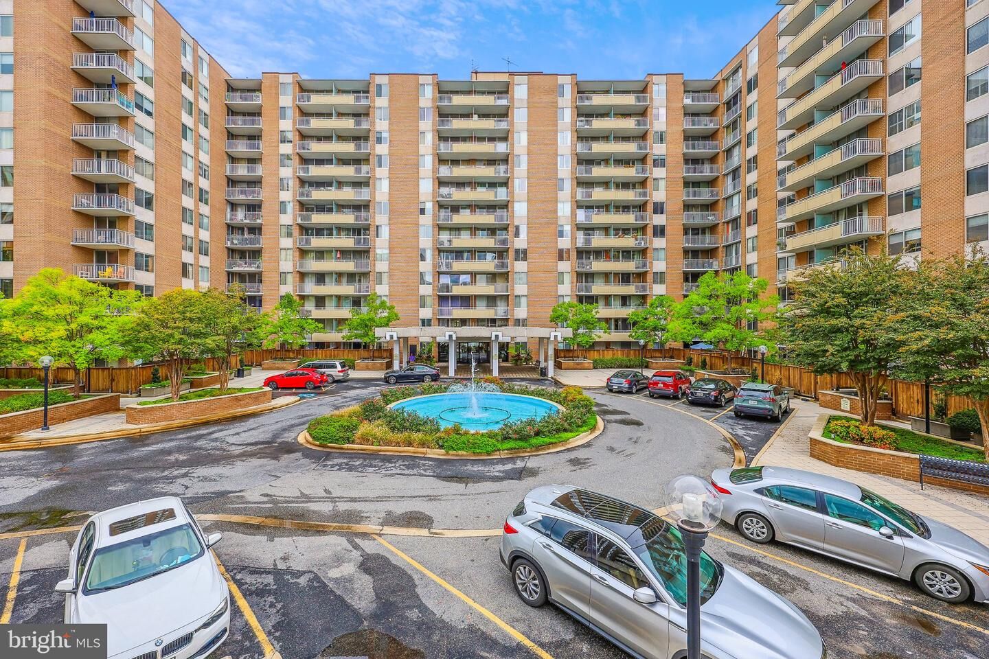 Property Photo: 3001 Veazey Terrace NW 1101 DC 20008