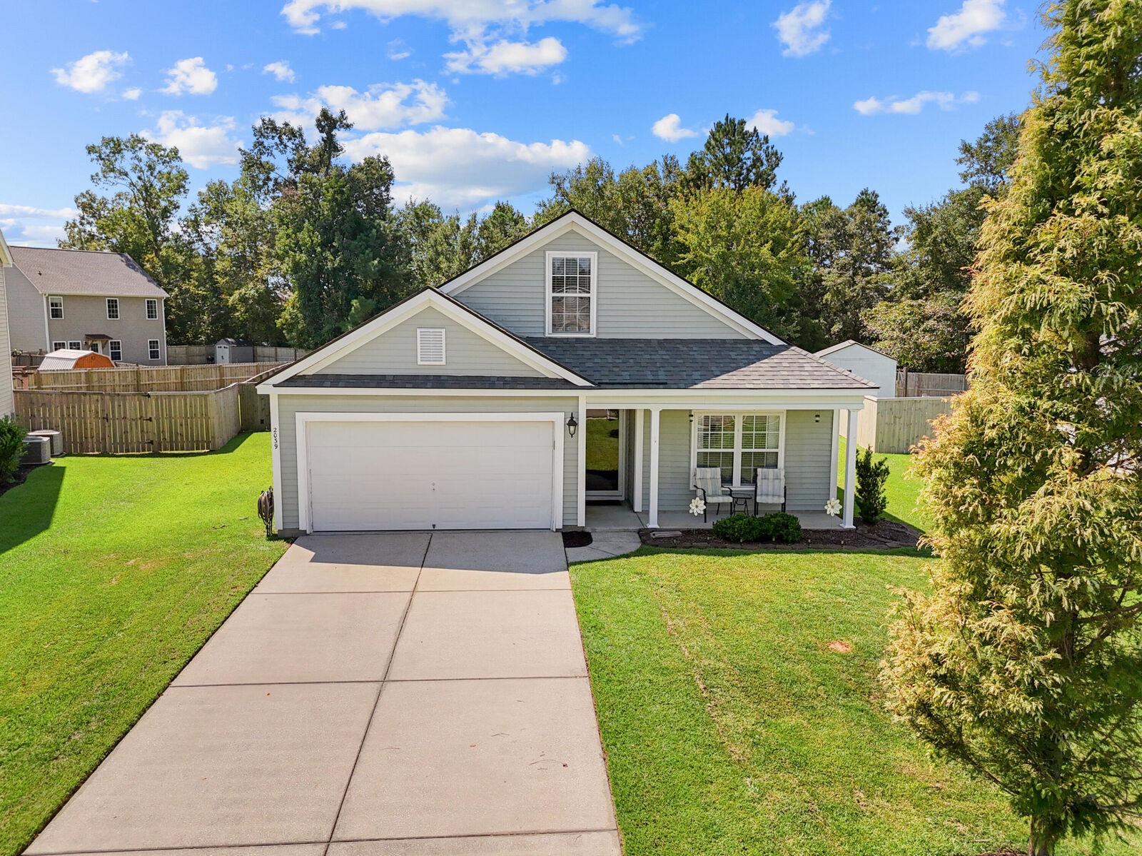 Property Photo:  2039 Cripplecreek Drive  SC 29456 