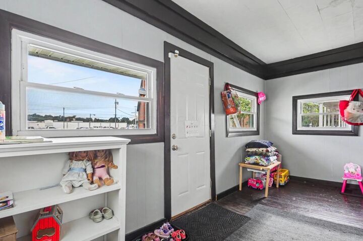 Property Photo: 514 Garfield Avenue OH 43130