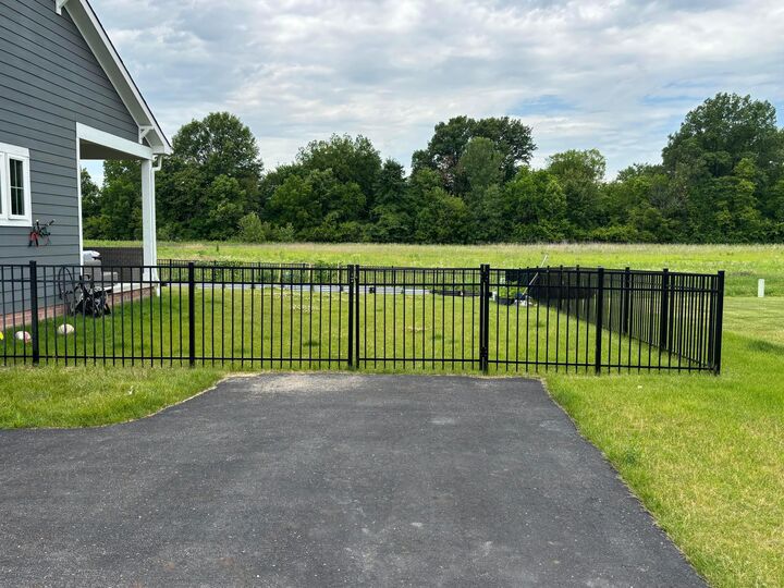 Property Photo:  6342 Avondale Woods Boulevard  OH 43016 