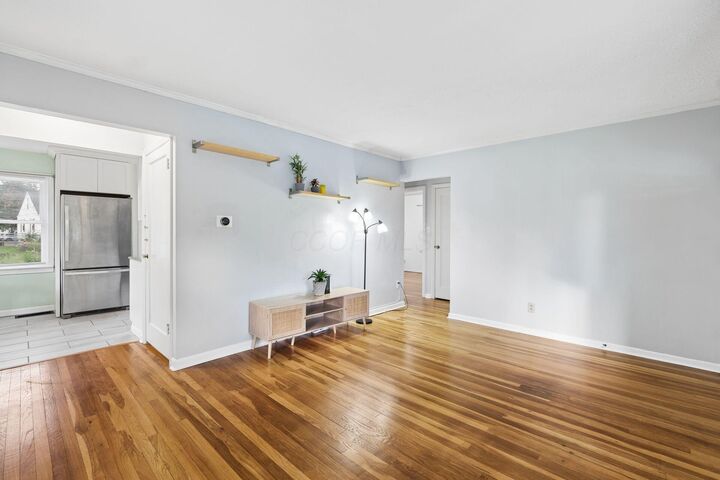 Property Photo: 1072 Carlisle Avenue OH 43224