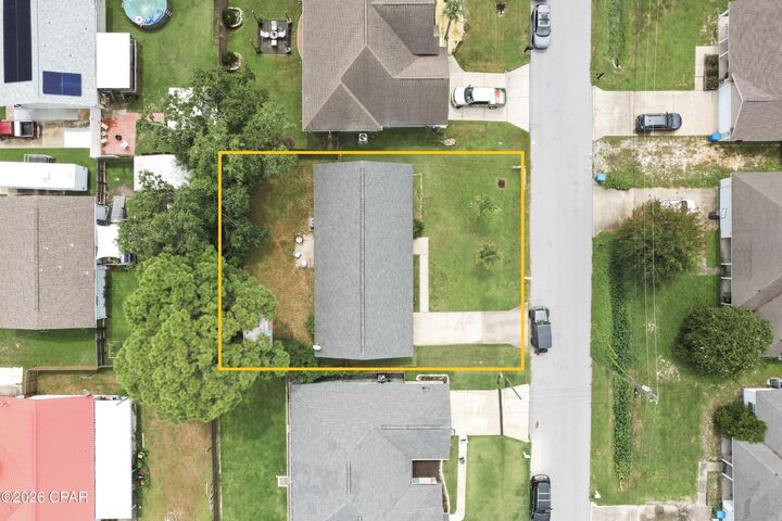 Property Photo: 6413 Pine Drive FL 32408