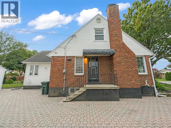 Property Photo:  2584 Chilver  ON N8W 2V9 