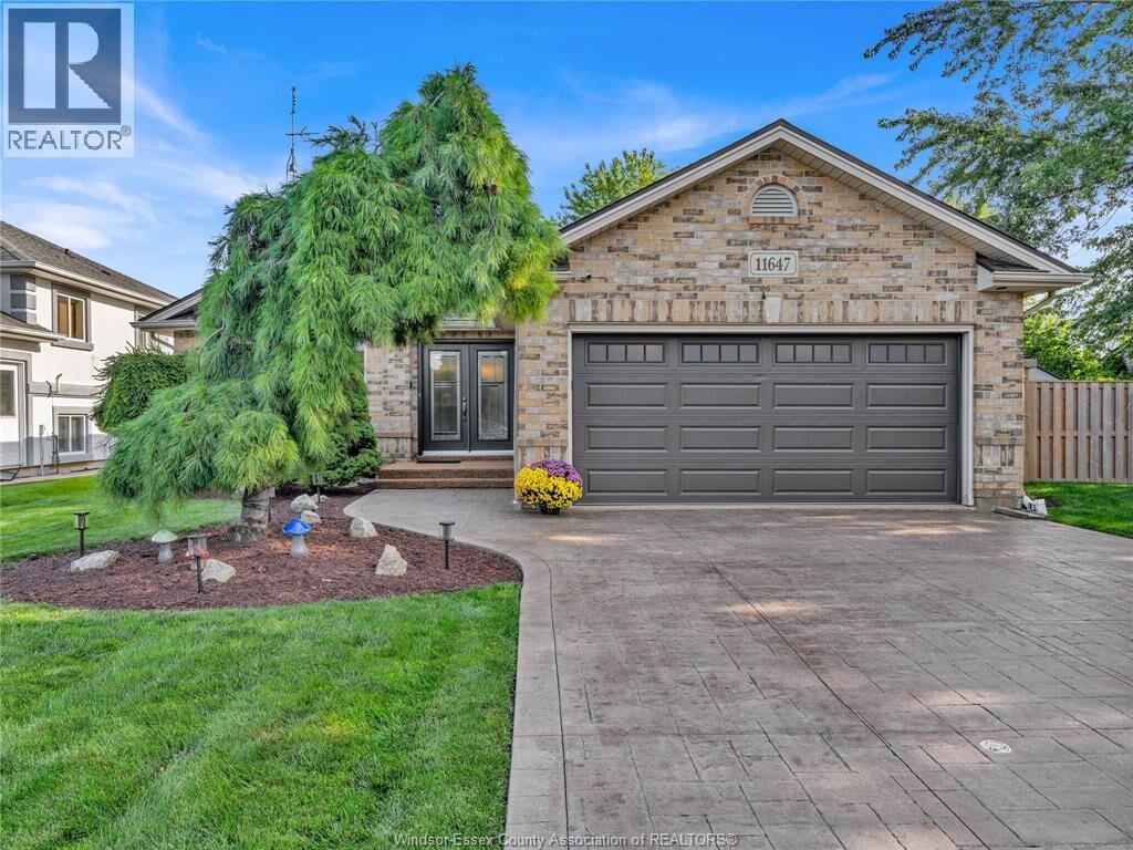 Property Photo:  11647 Dillon  ON N8P 1L3 