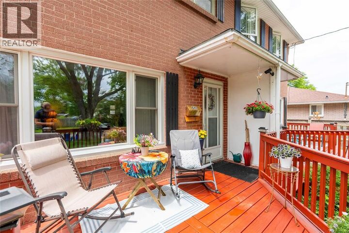 Property Photo:  845 Vroom Avenue  ON N7S 2W9 