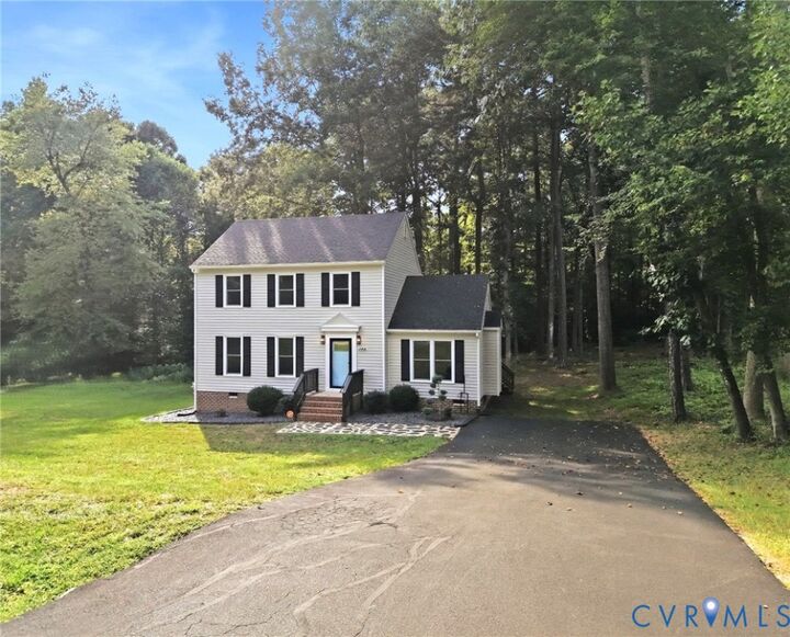 Property Photo:  4906 Land Grant Drive  VA 23236 