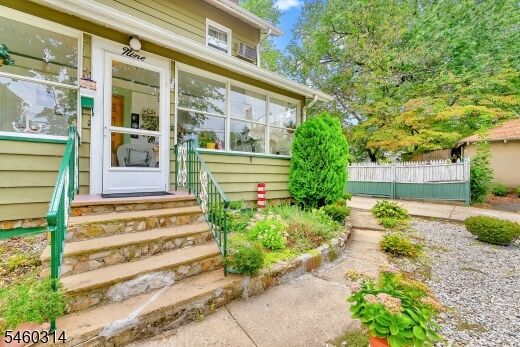 Property Photo:  9 Halcyon Pl  NJ 07003 