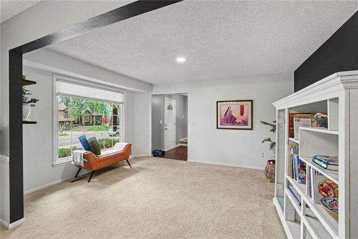 Property Photo:  10401 Long Street  KS 66215 