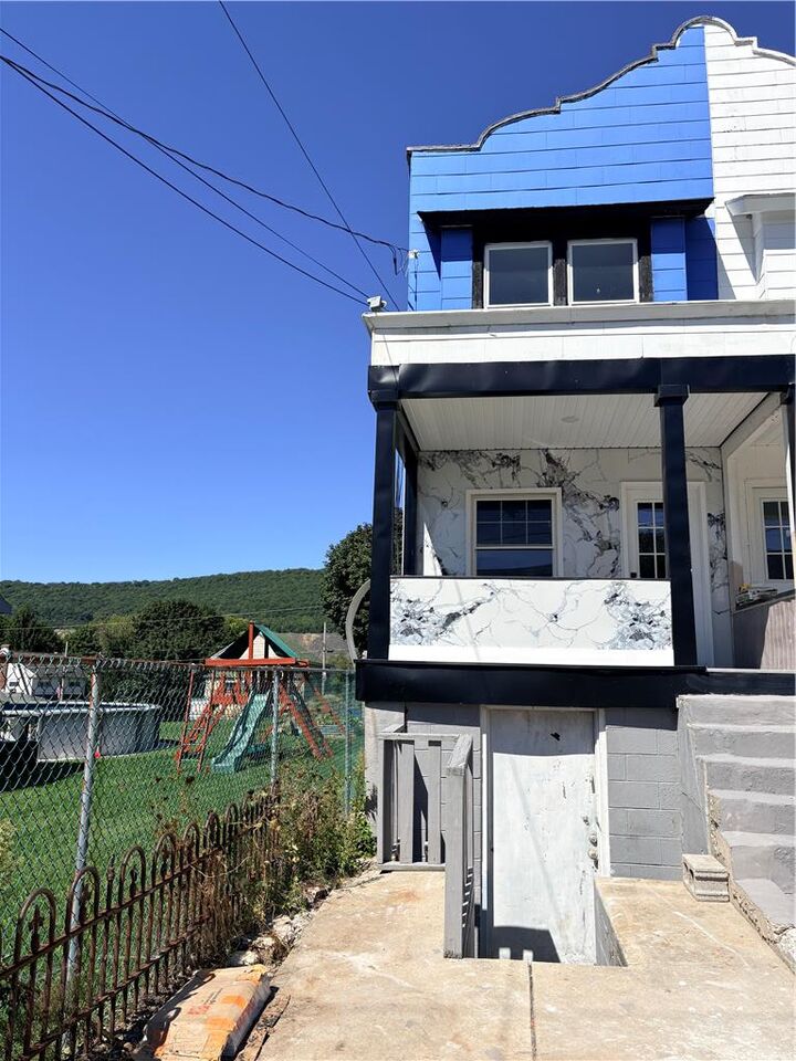 Property Photo: 9 Ruddle Street PA 18218