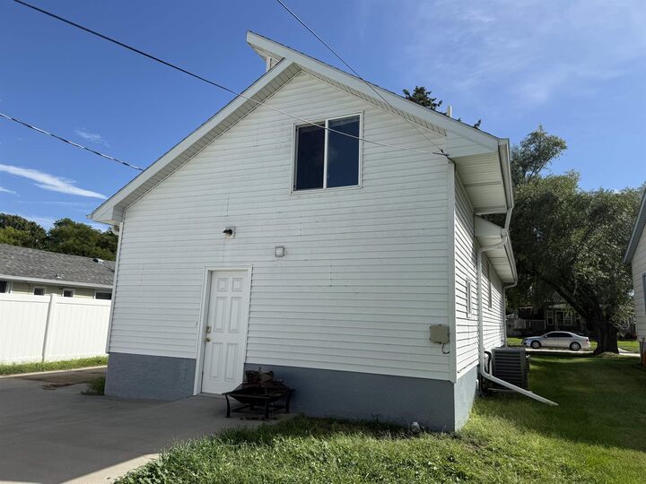 Property Photo:  217 E 11th  NE 69101 