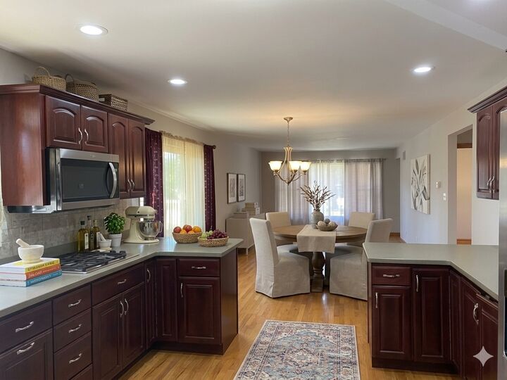 Property Photo: 733 Caryn Circle IL 60473