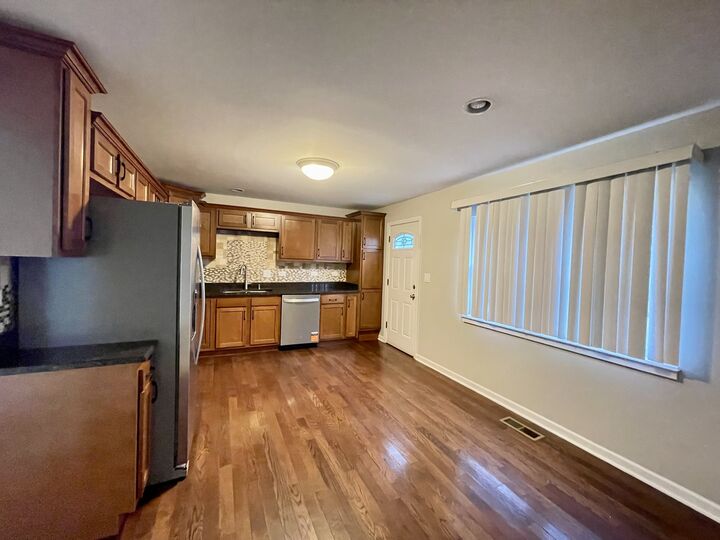 Property Photo:  245 Healy Avenue  IL 60446 