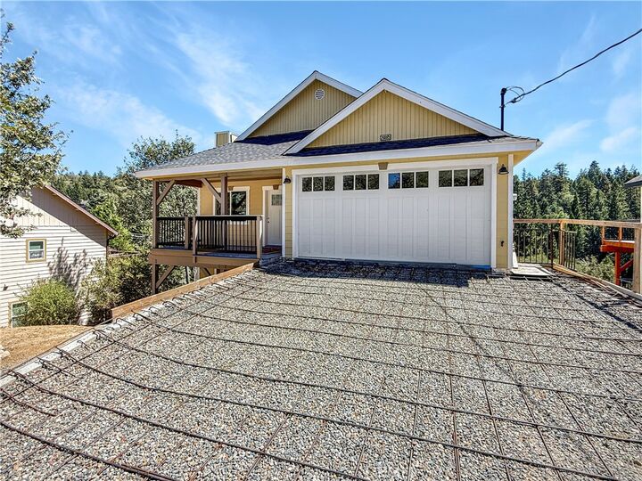 Property Photo:  26885 Modoc Lane  CA 92352 