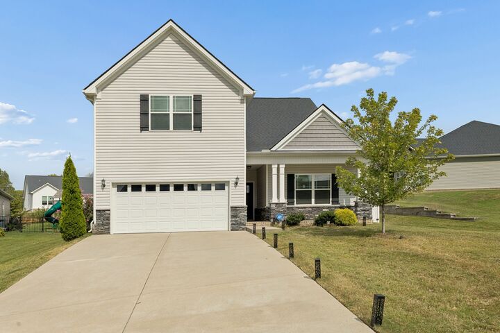 Property Photo:  436 Zeffer Ct  TN 37174 
