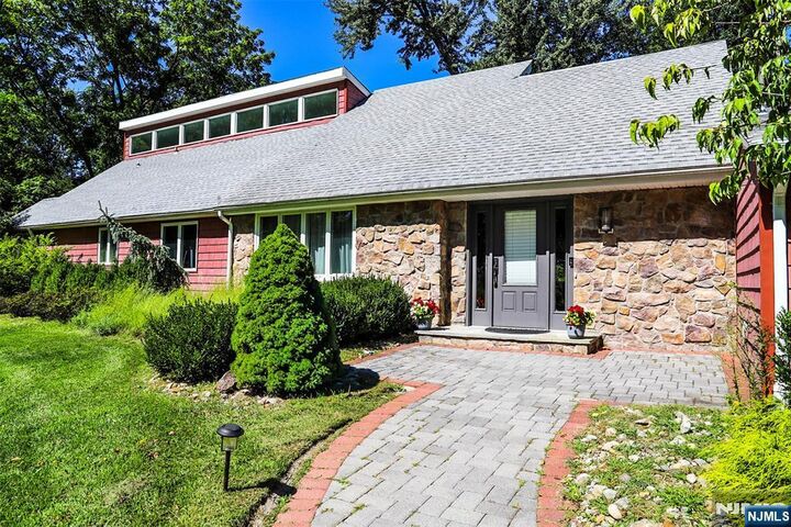 Property Photo:  3 Openaki Road  NJ 07869 