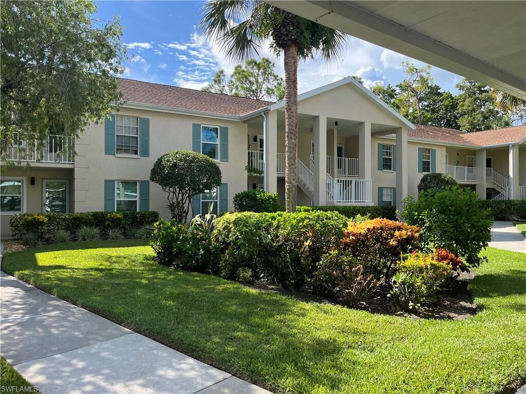Property Photo:  1708 Kings Lake Blvd 204  FL 34112 