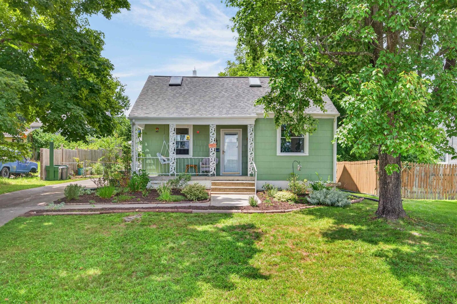 Property Photo:  403 Sixth Avenue  VA 24141 