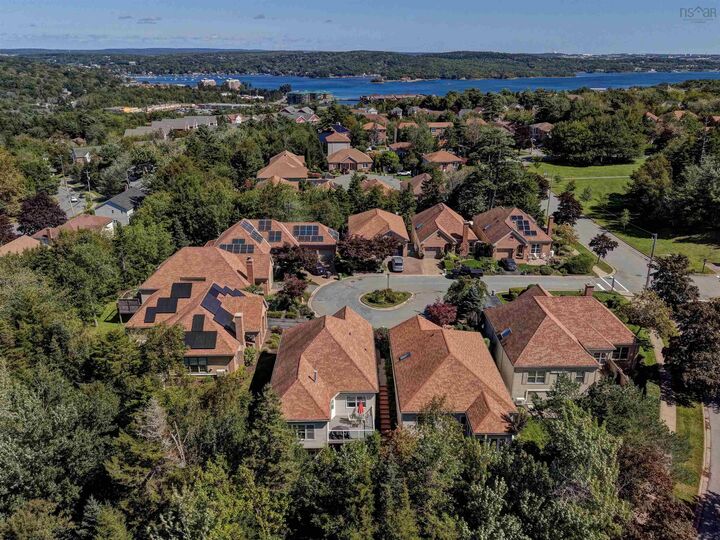 Property Photo:  7 Compass Rose Court  NS B4A 3Y9 
