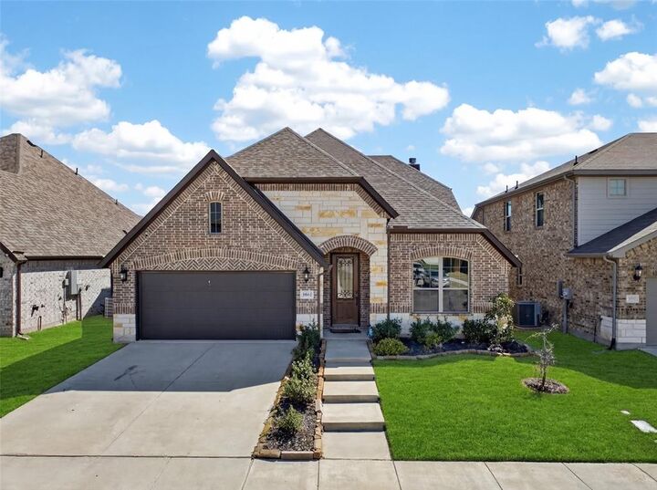 Property Photo:  3245 Ribisl Lane  TX 75189 