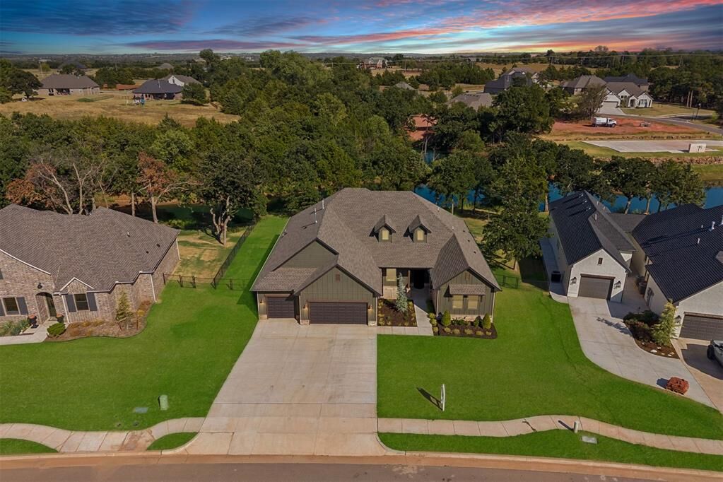 Property Photo:  8110 Goldfinch Drive  OK 73044 