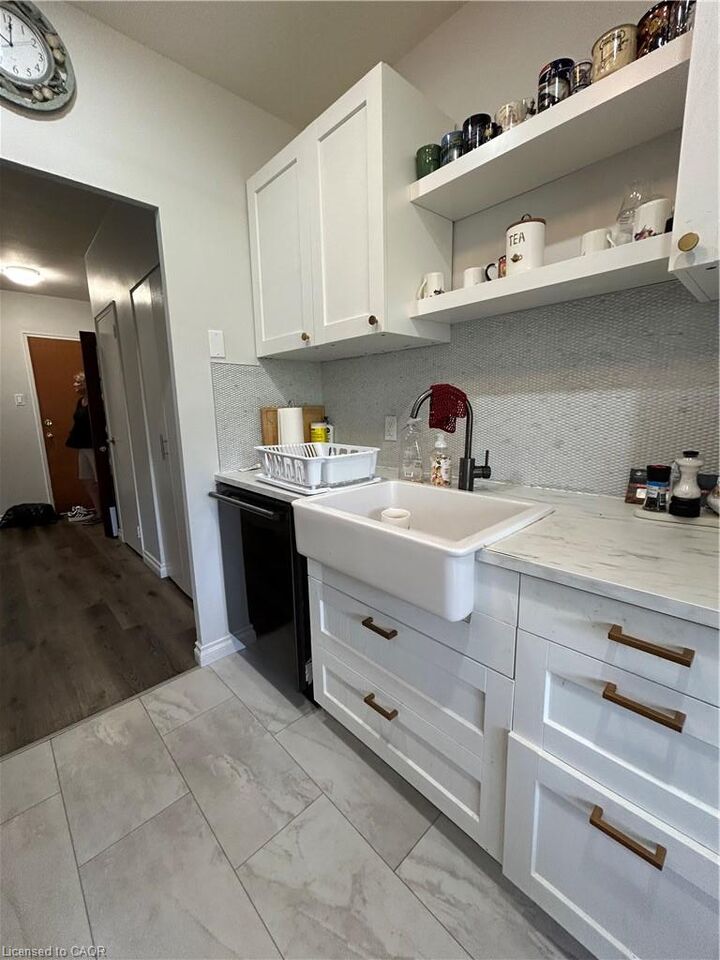 Property Photo: 222 Concession Street 403 ON L9A 1B1
